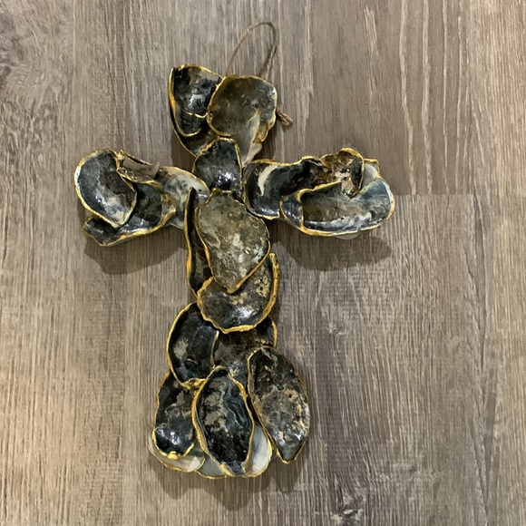 Handmade Shell Cross - Picture 13 of 17